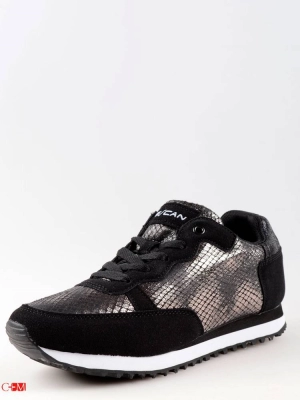 Escan / Кроссовки