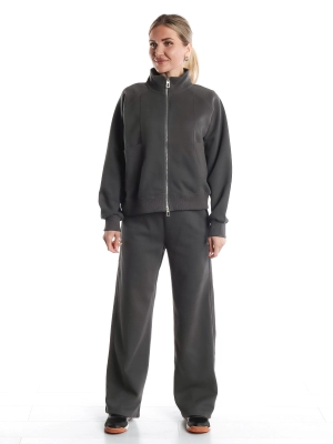 (010071450535cbgpokfy1747821836-18.jpg)