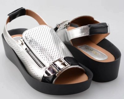 Lorbacsa / Босоножки