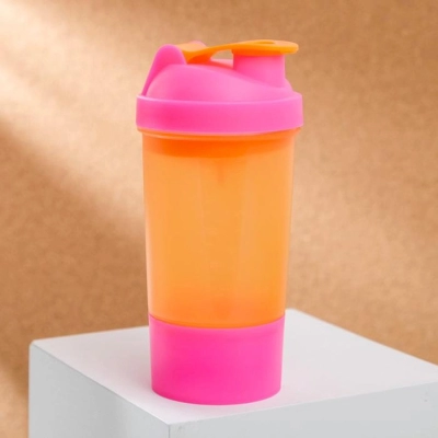 Бренд не указан / Шейкер спортивный с чашей под протеин, 500 мл.