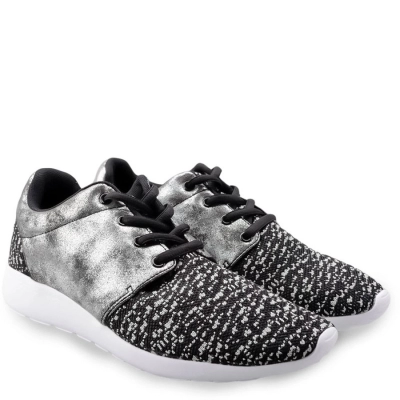 Тофа / Кроссовки