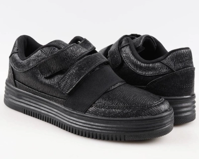 Escan / Кроссовки