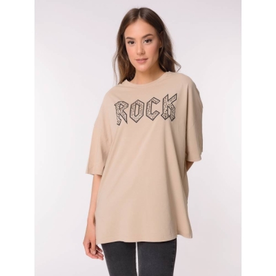 Chic and Charisma / Футболка 00299