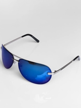 (011868434238darhmulg1747156294-160.jpg)