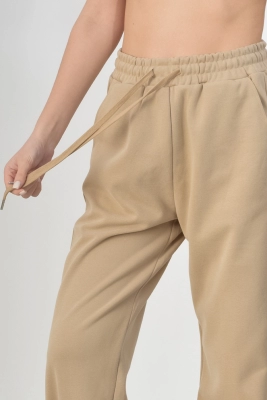 041624689533wdwllfti1694476800-43