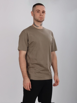 Футболка (030292803425skaqbleq1733330351-18.jpg)