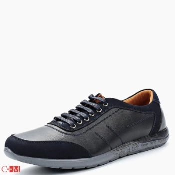 Escan / Кроссовки