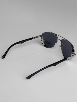 Naulice / Очки солнцезащитные