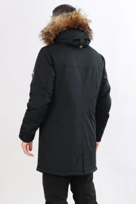 (051049476581umosnwjy1701302400-18.jpg)