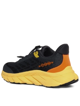 (030377516734oydrlvuy1741886114-3.jpg)