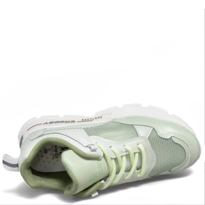 Crosby / Кроссовки