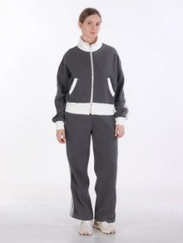 Айли / Спортивный костюм