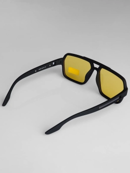 Naulice / Очки солнцезащитные