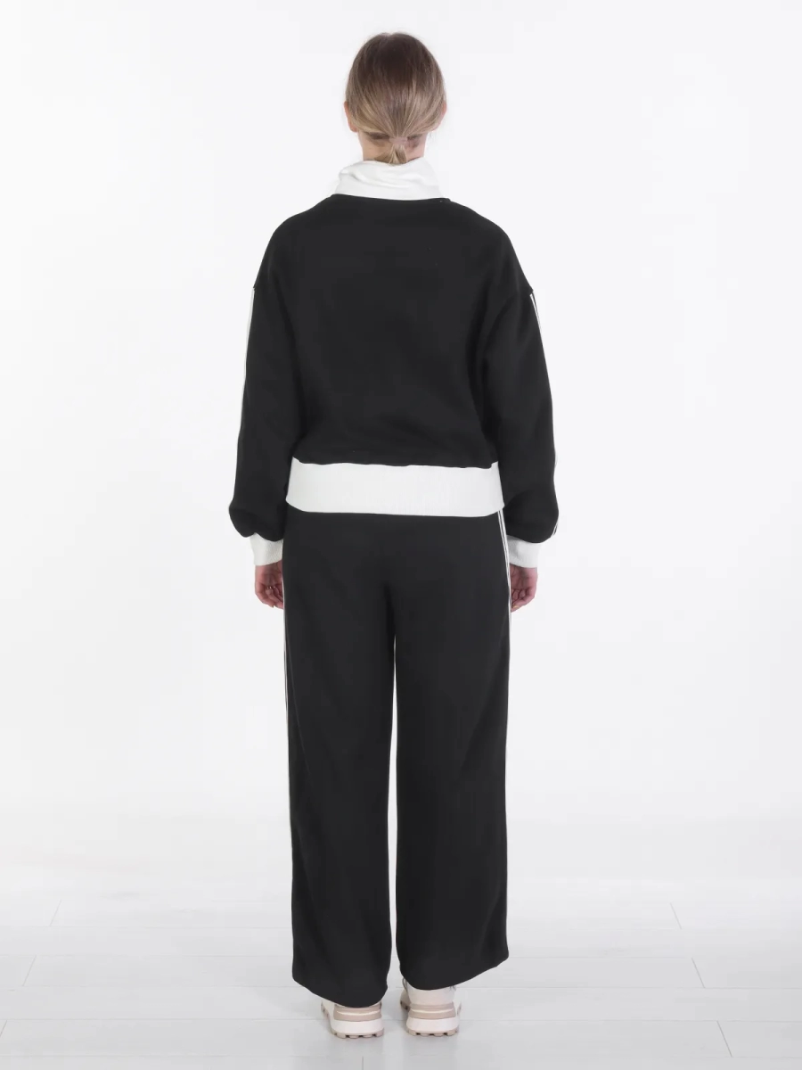 Айли / Спортивный костюм