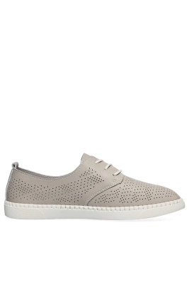 Бренд не указан / Туфли с перфорацией