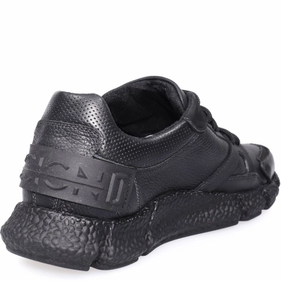 Тофа / Кроссовки