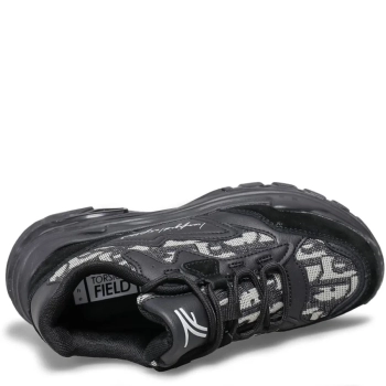 Тофа / Кроссовки