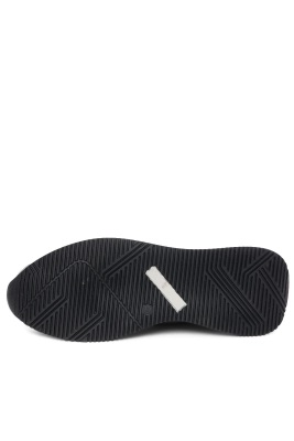 Тофа / Кроссовки