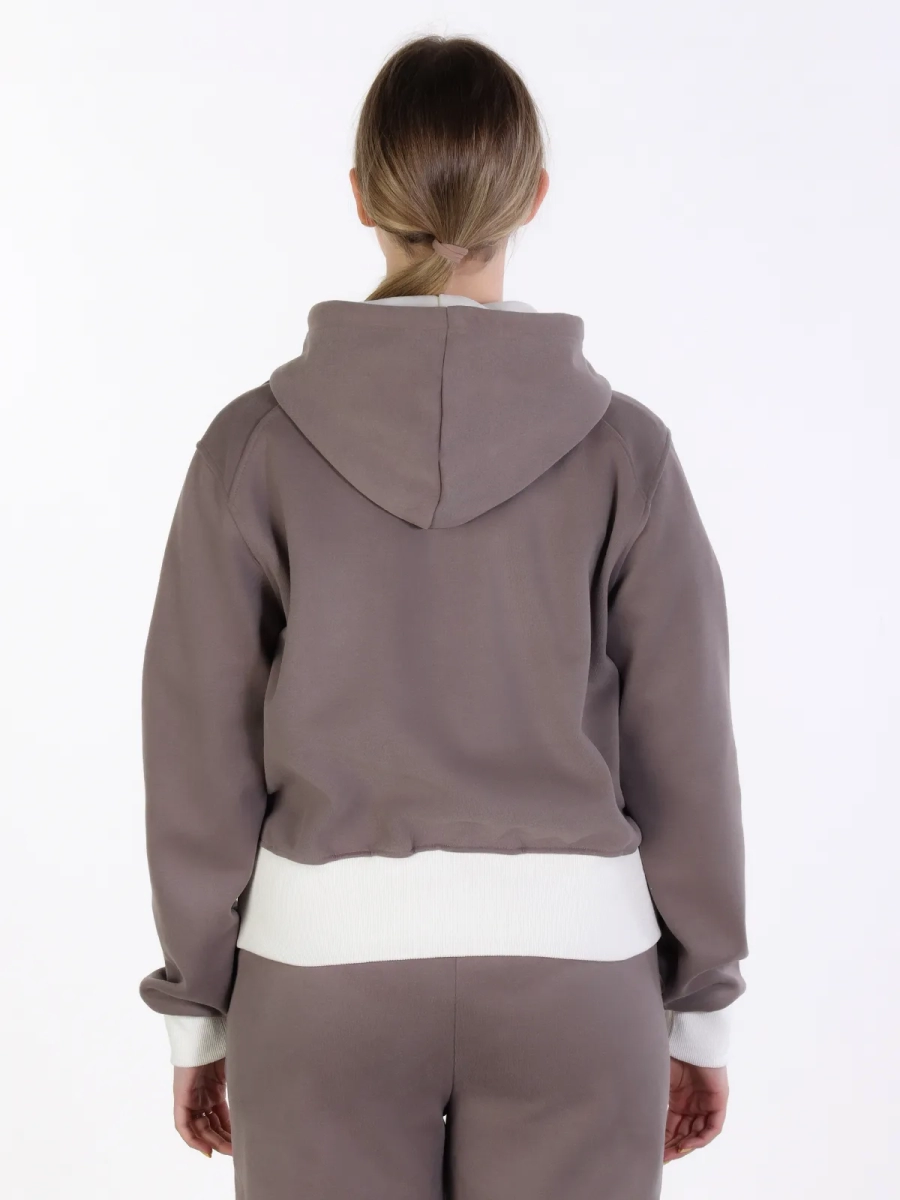 Айли / Спортивный костюм