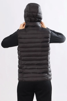 Sport & Moda / Жилет утепленный