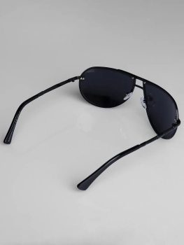 Naulice / Очки солнцезащитные