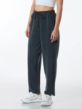 (03yomnynom20250805-1.jpg)