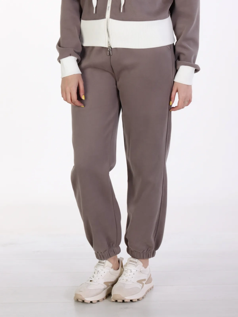 Айли / Спортивный костюм