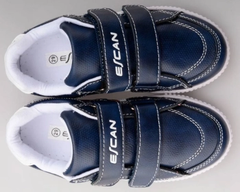 Escan / Кроссовки