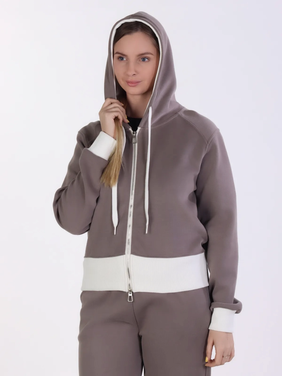 Айли / Спортивный костюм