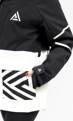 Куртка горнолыжная / сноубордическая / спортивная
