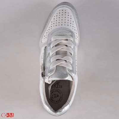 Spur / Кроссовки