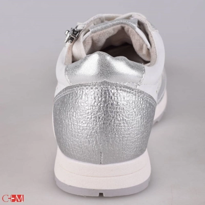 Spur / Кроссовки