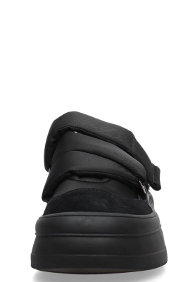 Escan / Кроссовки