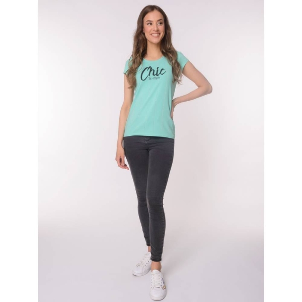 Chic and Charisma / Футболка 00164