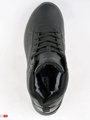 Escan / Кроссовки