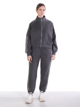 Айли / Спортивный костюм