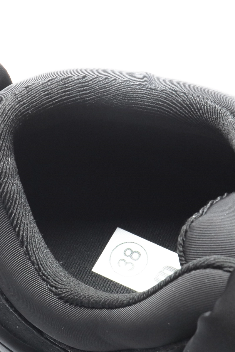 Escan / Кроссовки