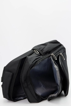 050678639590huwtkylf1695340800-55