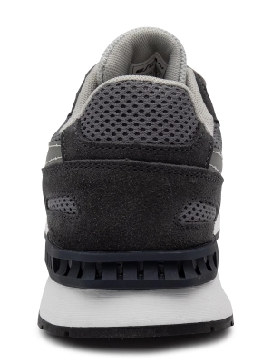 Escan / Кроссовки