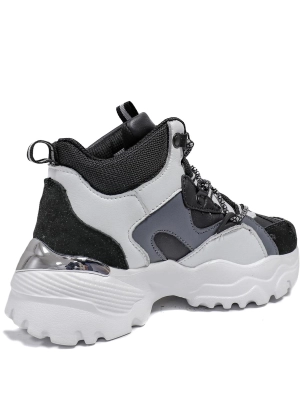 Тофа / Кроссовки