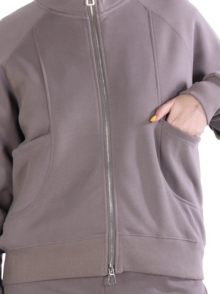 Айли / Спортивный костюм