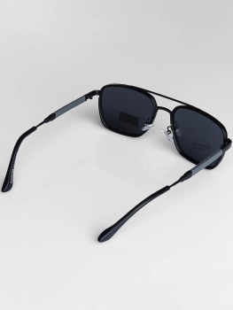 Naulice / Очки солнцезащитные