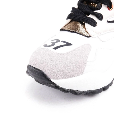 Тофа / Кроссовки