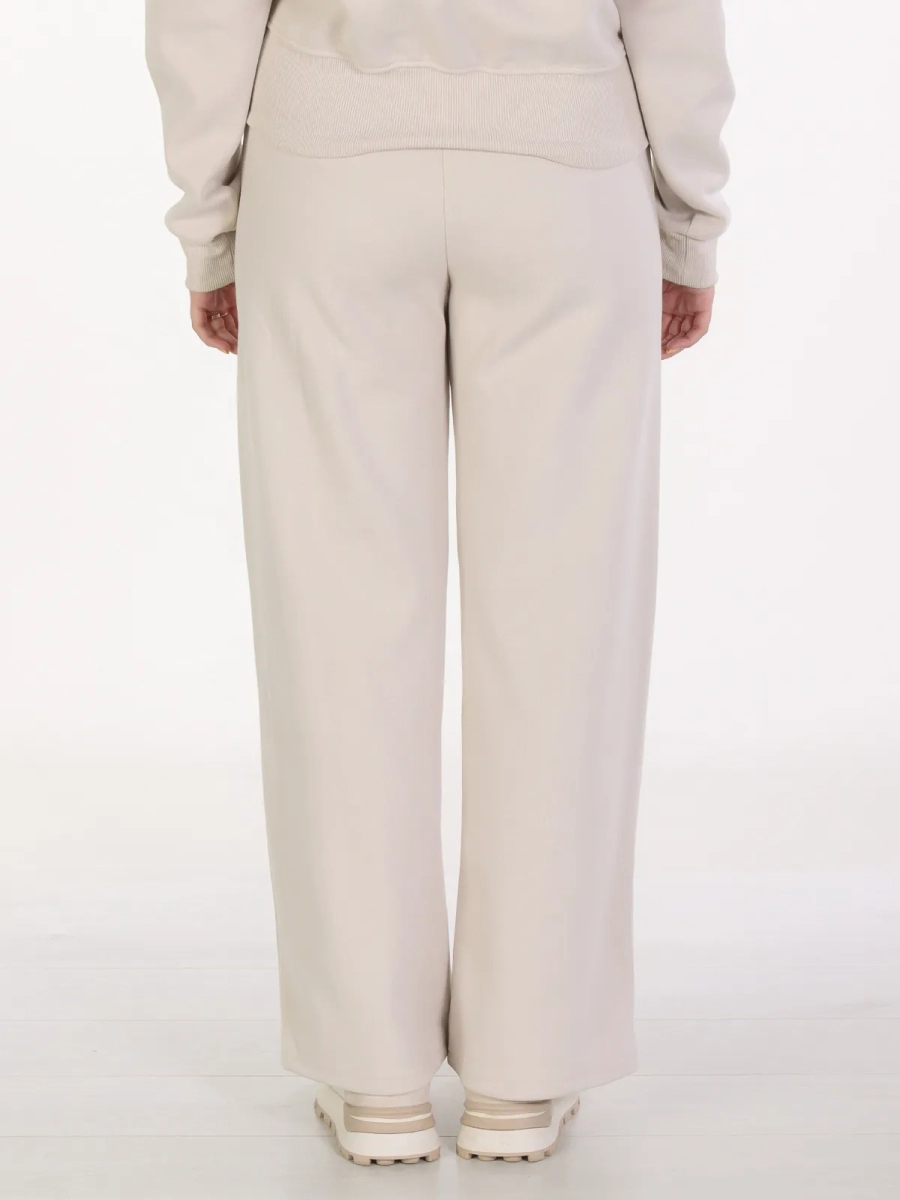 Айли / Спортивный костюм