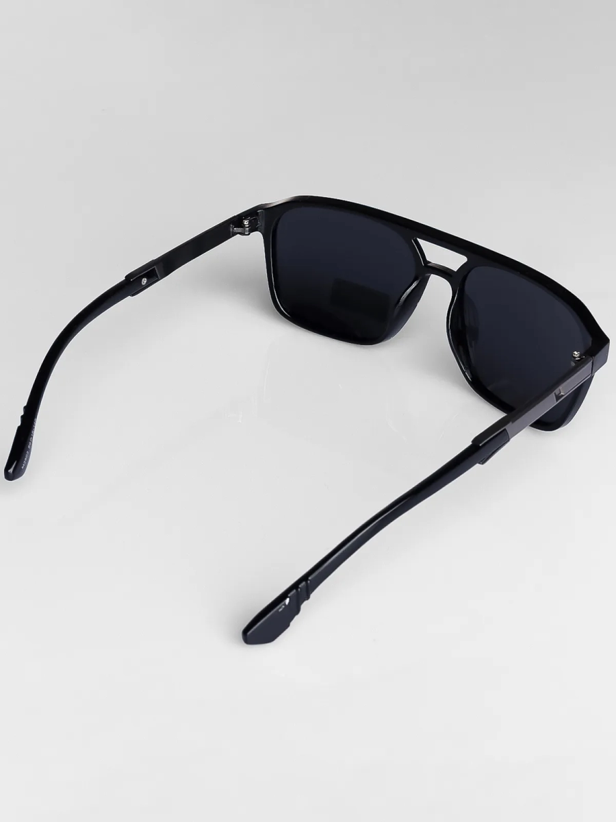 Naulice / Очки солнцезащитные