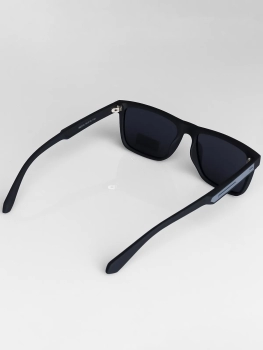 Naulice / Очки солнцезащитные