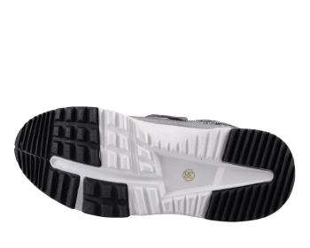 Тофа / Кроссовки