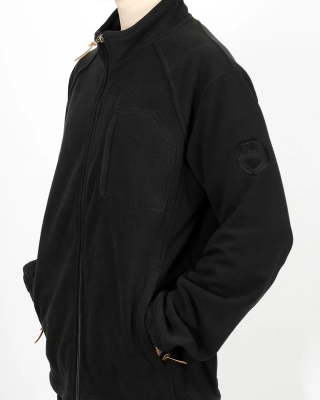 031988572016jaqaufym1687305600