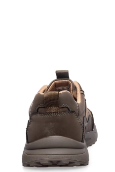 Escan / Кроссовки