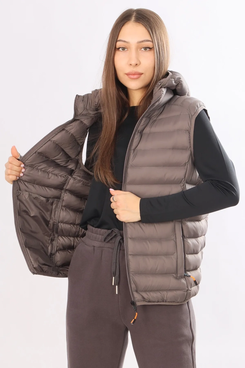 Sport & Moda / Жилет утепленный